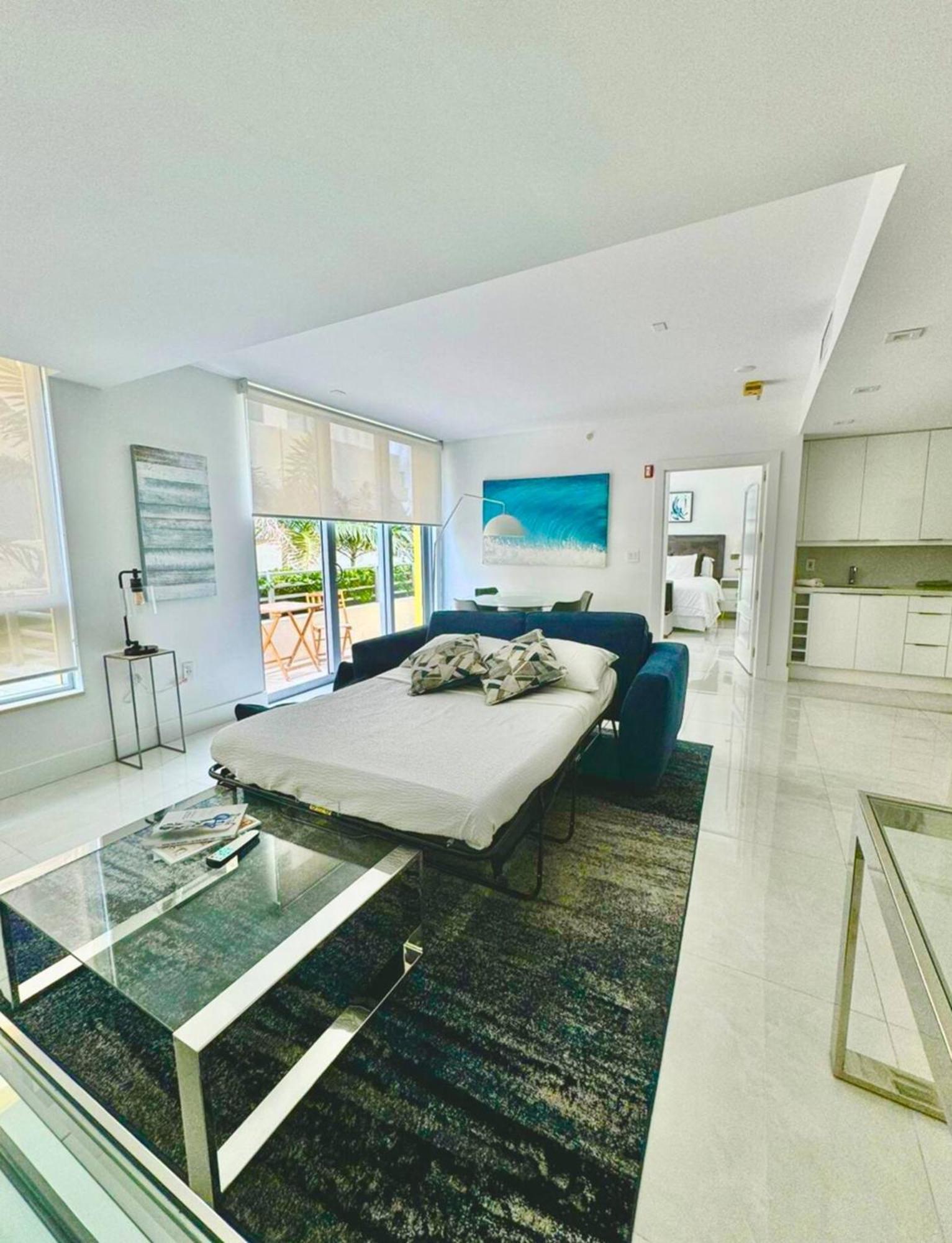 Beachfront Bentley Hotel One Bedroom Suite With Balcony And Beach Access Miami Beach Luaran gambar